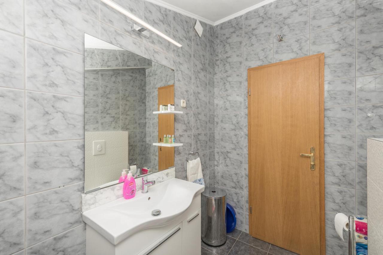 Apartments Zoka Makarska Kültér fotó